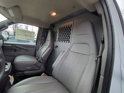 2025 Chevrolet Express 2500