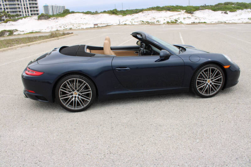 2018 Porsche 911 Carrera