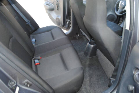 2017 Nissan Versa 1.6 S Plus