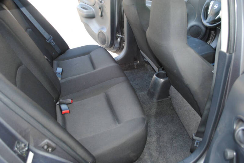 2017 Nissan Versa 1.6 S Plus