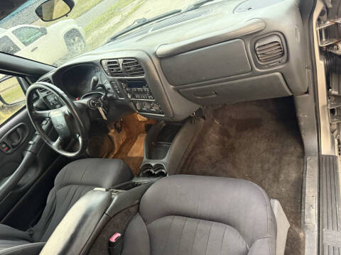 2003 Chevrolet S-10 LS