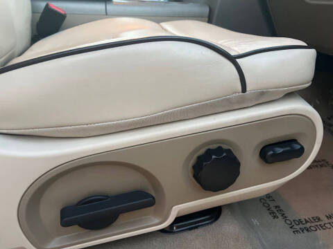 2008 Lincoln Mark LT