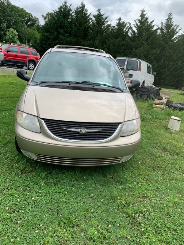 2003 Chrysler Town and Country for sale at WARREN'S AUTO SALES in Maryville TN