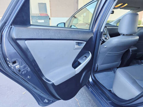 2014 Toyota Prius Plug-in Hybrid