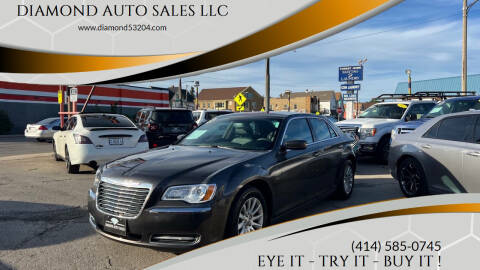 2013 Chrysler 300 for sale at DIAMOND AUTO SALES LLC in Milwaukee WI