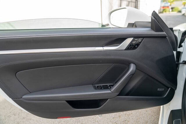 2020 Porsche 911 21