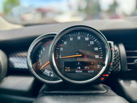 2015 MINI Hardtop 2 Door Cooper S