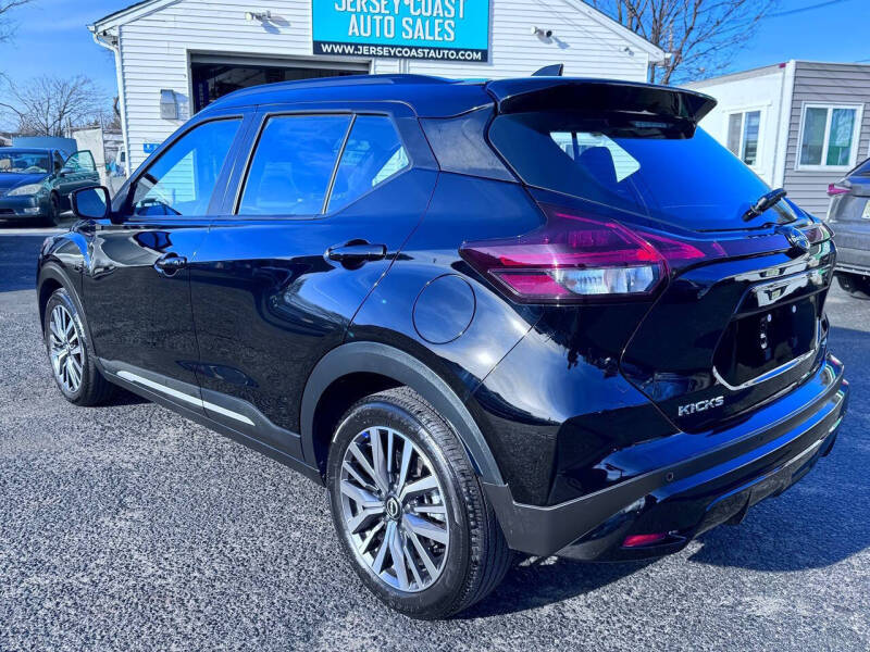 2024 Nissan Kicks SR