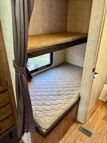 2014 Forest River Salem 27DBUD