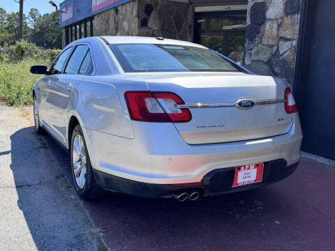 2011 Ford Taurus SEL