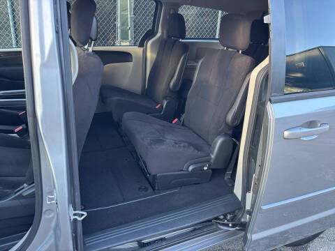 2013 Dodge Grand Caravan American Value Package