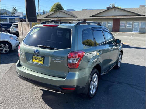 2015 Subaru Forester 2.5i