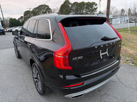 2021 Volvo XC90 T5 Momentum