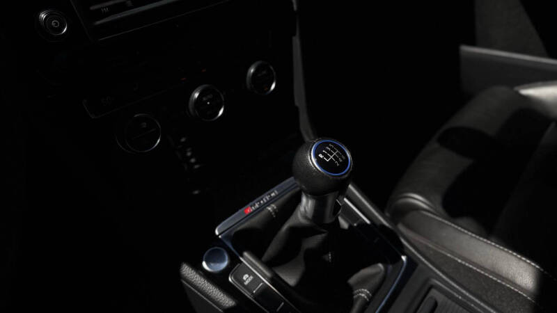 2016 Volkswagen Golf R 4Motion