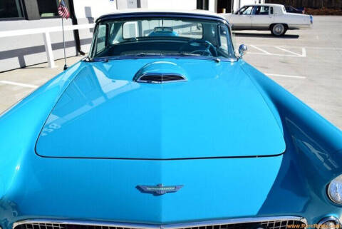 1956 Ford Thunderbird