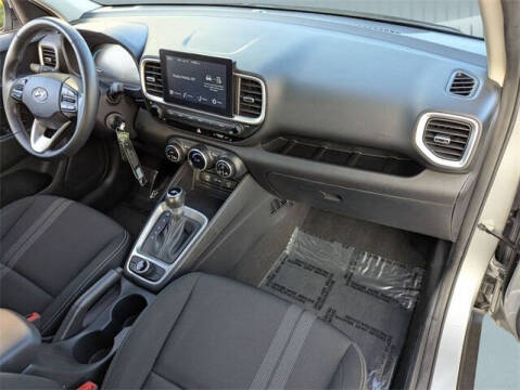 2023 Hyundai Venue SEL