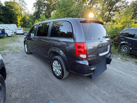 2019 Dodge Grand Caravan SE 35th Anniversary Edition