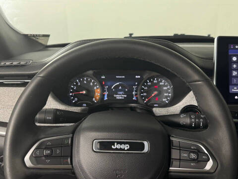 2023 Jeep Compass Latitude Lux