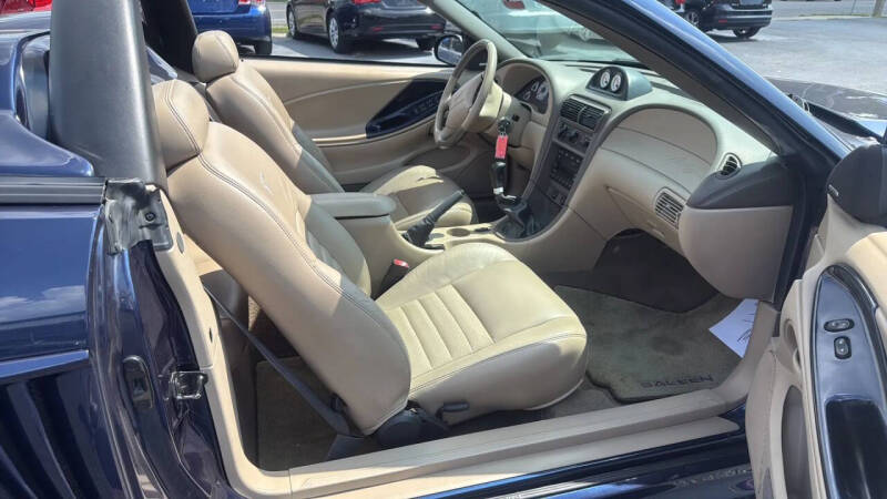 2002 Ford Mustang GT Deluxe