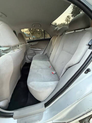 2013 Toyota Corolla LE