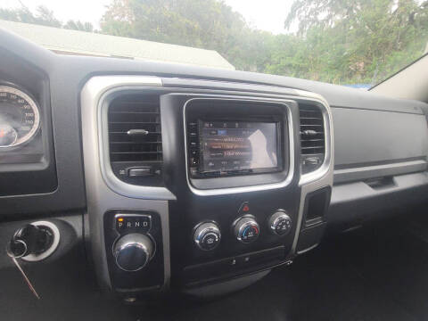 2016 RAM 1500 SLT
