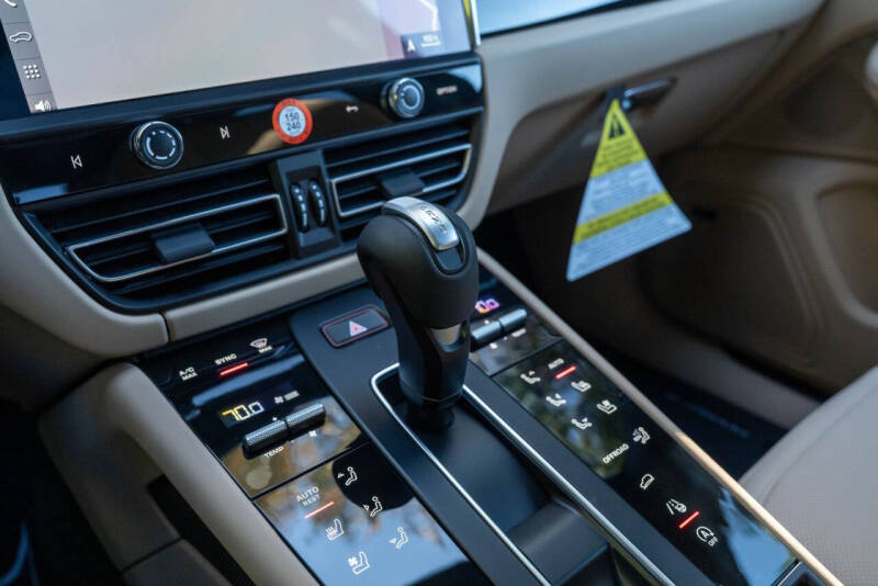 2026 Porsche Macan T