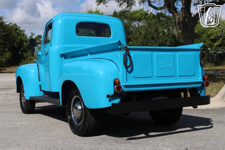 1948 Ford F-1