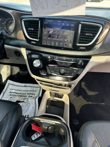 2018 Chrysler Pacifica Touring L Plus