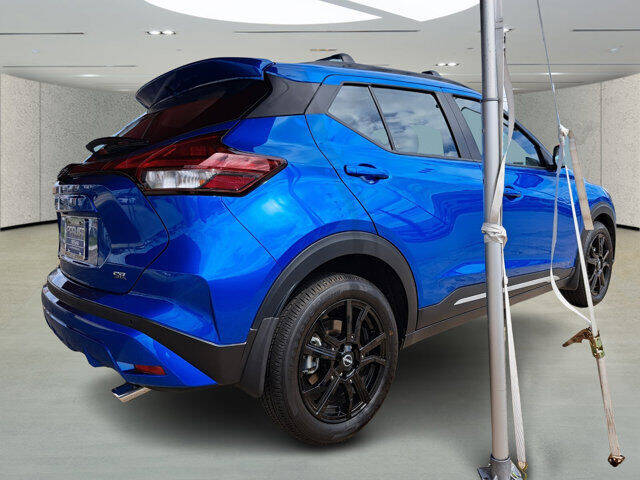 2023 Nissan Kicks SR