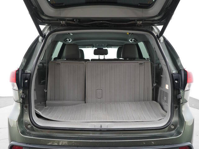 2017 Toyota Highlander LE Plus