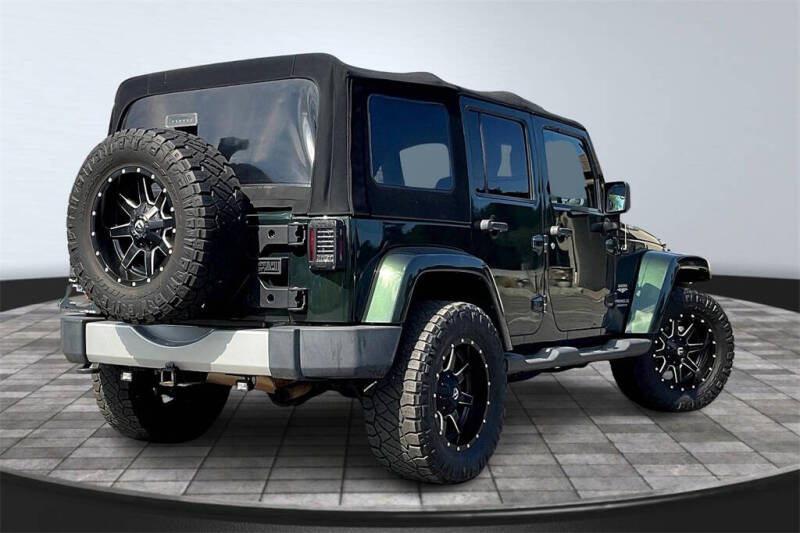 2011 Jeep Wrangler Unlimited Sahara