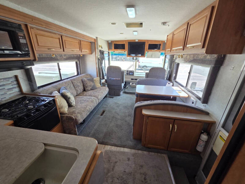 2006 Winnebago Itaska Sunova