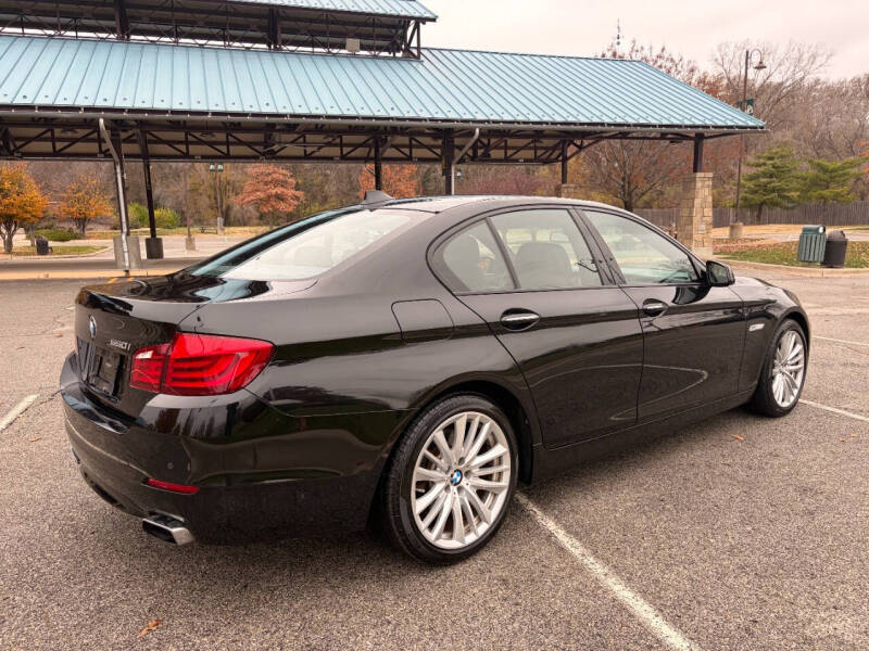 2012 BMW 5 Series 550i
