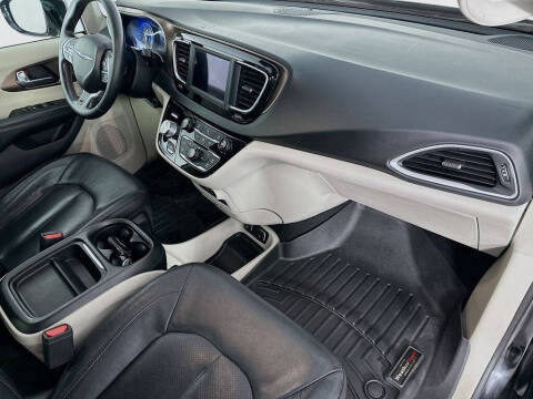 2019 Chrysler Pacifica Touring L