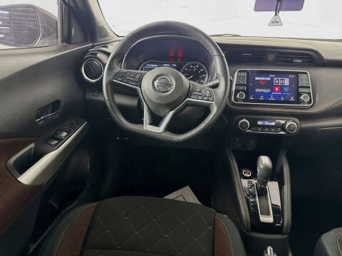 2019 Nissan Kicks SR