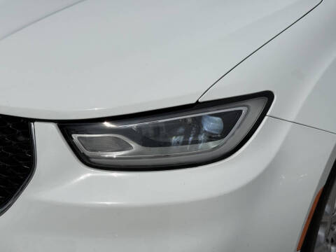 2023 Chrysler Pacifica Touring