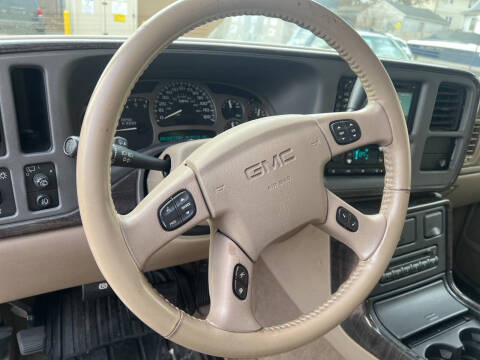 2005 GMC Yukon XL Denali