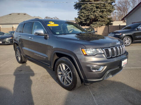 2017 Jeep Grand Cherokee for sale at Triangle Auto Sales in Omaha NE