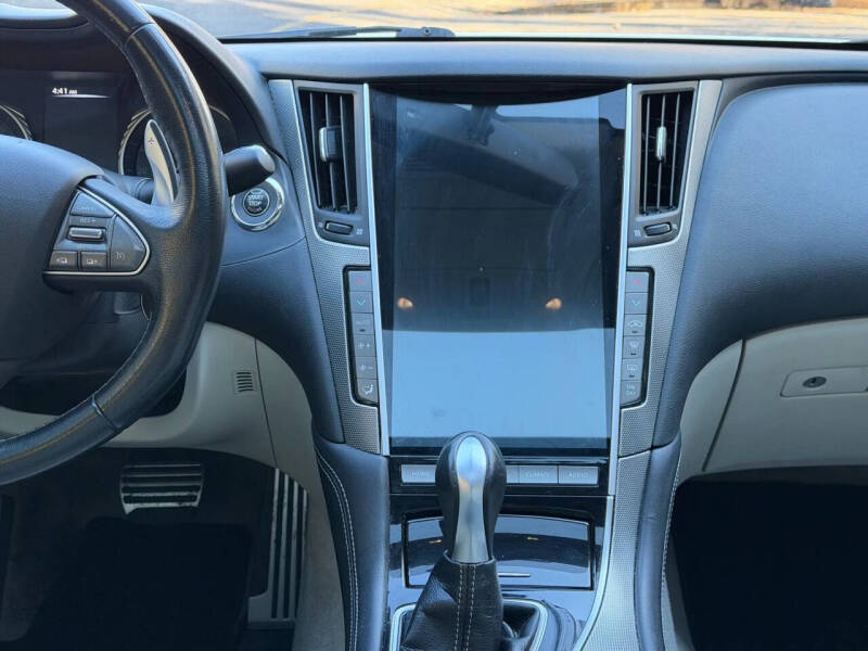 2016 Infiniti Q50 Red Sport 400