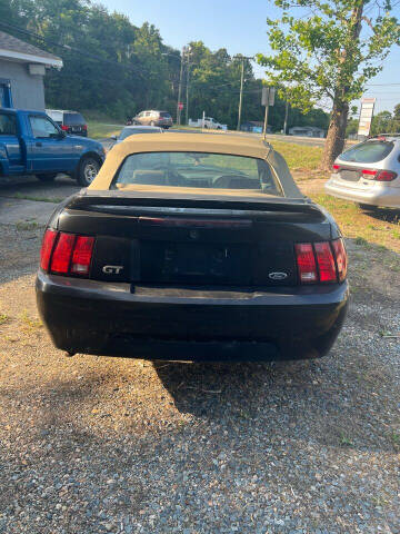 2000 Ford Mustang