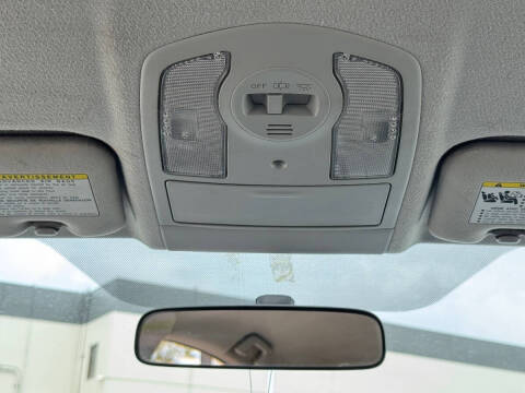 2010 Toyota Prius III