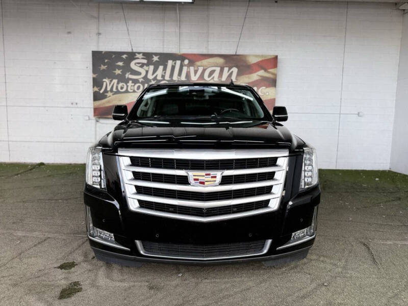 2019 Cadillac Escalade Luxury