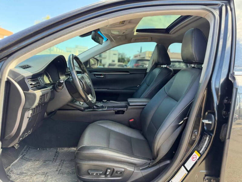2017 Lexus ES 350