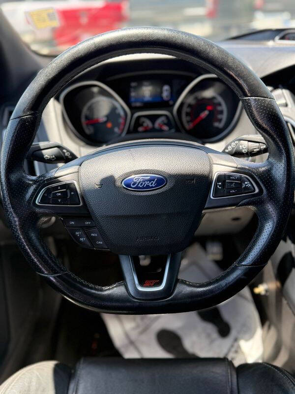 2017 Ford Focus ST