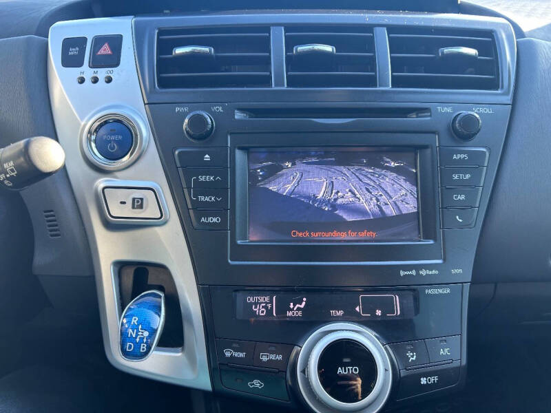 2012 Toyota Prius v Five