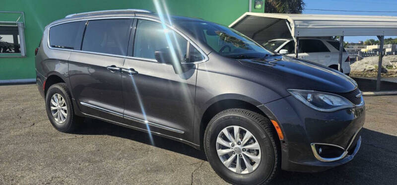 2018 Chrysler Pacifica Touring L