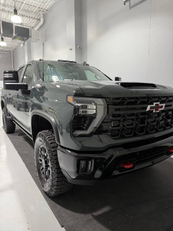 2026 Chevrolet Silverado 2500HD ZR2's photo