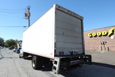 2015 Freightliner M2 106