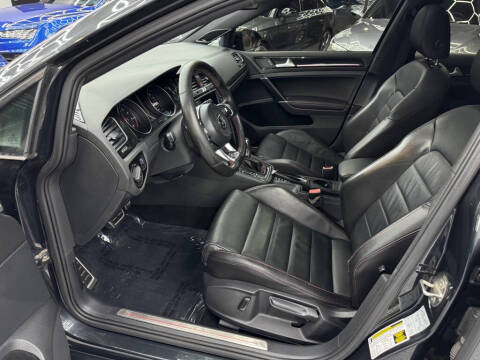 2017 Volkswagen Golf GTI