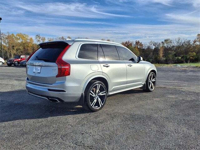 2019 Volvo XC90 T5 R-Design